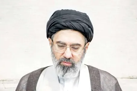 (ویدئو) آیت‌الله سید مجتبی خامنه‌ای حتی یک قدم برای رهبری خود تلاش نکردند