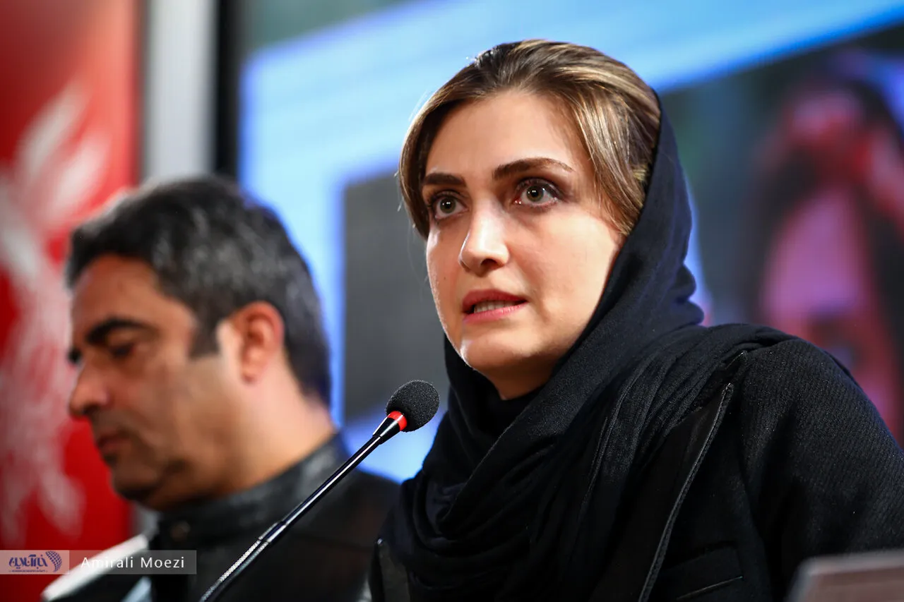 الناز ملک در نشست فیلم «خیابان جمهوری» در جشنواره فیلم فجر