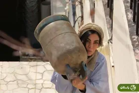 ویدئو | پذیرایی صحرا اسداللهی از‌ مهمانان در روستای پدری!