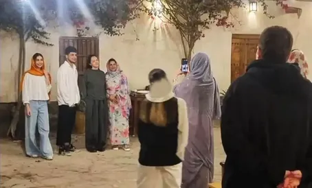 انتشار عکس‌های سفر ترانه علیدوستی به بندر کنگ در استان هرمزگان داستان شد!