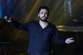 (ویدئو) استفاده صداوسیما از نام و آهنگ خواننده‌ای که سال‌ها ممنوع‌الکار بود