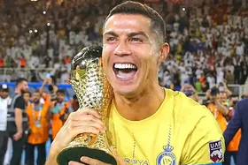 رونالدو ۶ تن طلا از عربستان گرفت!