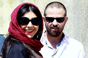 ویدیو | مصاحبه علیخانی با هومن سیدی و همسر سابقش آزاده صمدی