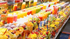 اسموتی، آب‌میوه یا میوه کامل؛ سالم‌ترین روش مصرف میوه کدام است؟
