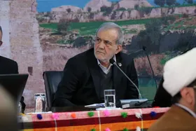 (ویدئو) درگیری لفظی پزشکیان با یکی از حاضران در سفر به کهکیلویه و بویراحمد