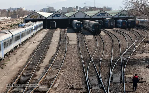 برخورد مرگبار قطار با عابر در قم