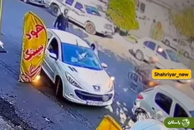 ویدئو | سرقت دستبند طلا از دست راننده زن پشت فرمان خودرو در شهریار