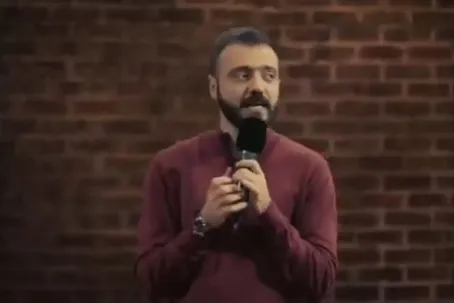 (ویدئو) شوخی جالب ابوطالب حسینی با پزشکیان و معلمان مدرسه