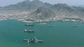 یمن تنگه باب المندب را می‌بندد