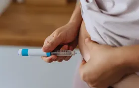 هشدار پزشکان؛ تزریق‌های لاغری بدون ورزش مقاومتی، بدن را ۱۰ سال پیر می‌کند