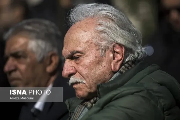 متن و حاشیه تشییع پیکر عنایت بخشی