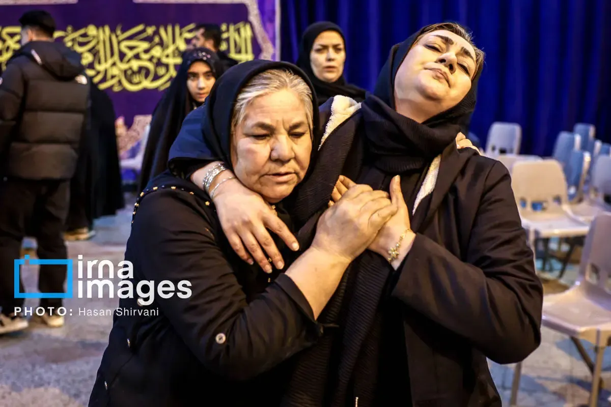 تدفین پیکر شهدای جنگ در بهشت زهرا