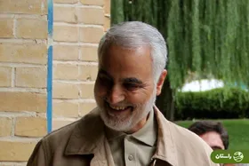 عکس | تونل زمان؛ ژست احساسی «سردار سلیمانی در کنار مادرش»؛ دهه ۹۰