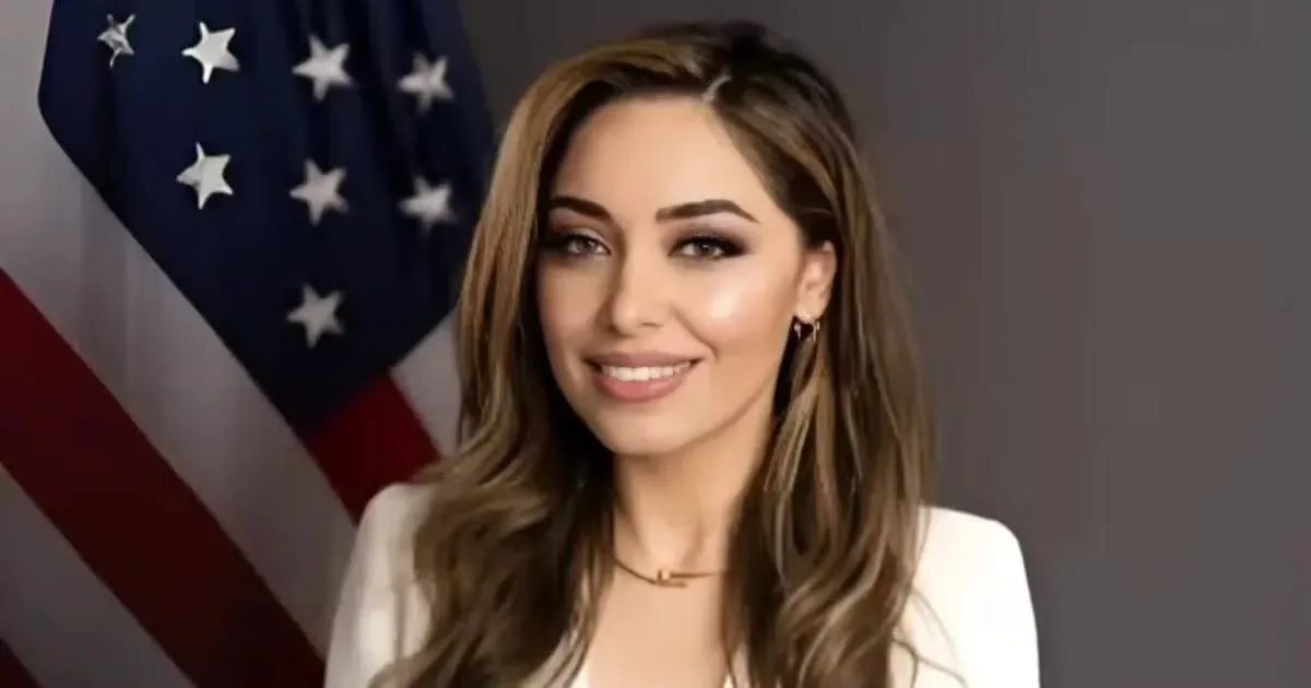 یک زن ایرانی دستیار وزیر خارجه آمریکا شد