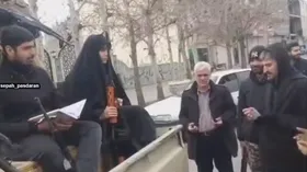 (ویدئو) برگزاری مراسم عقد با تفنگ و تیربار!