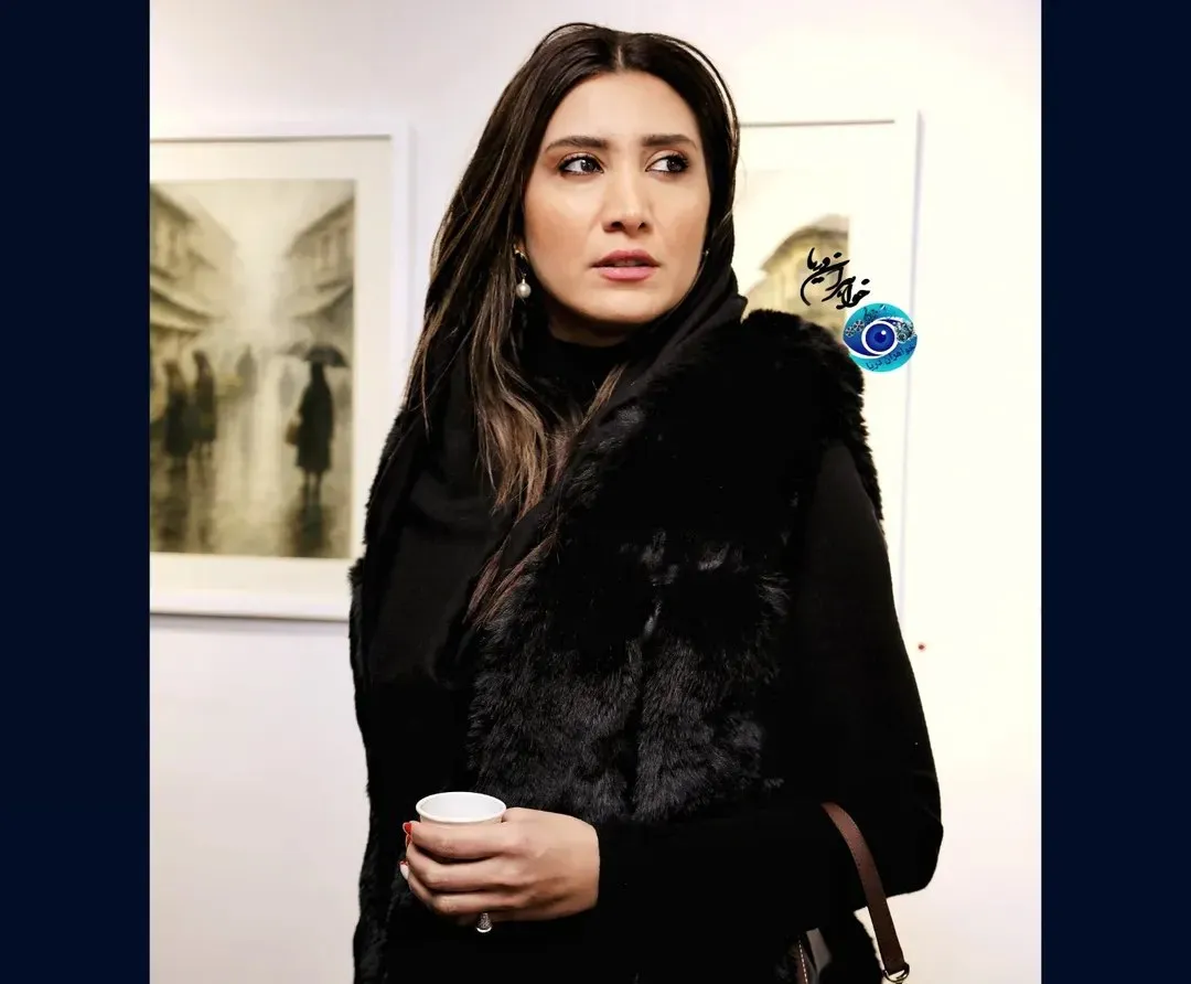 نیکی مظفری در نمایشگاه نقاشی بهار نوروزپور