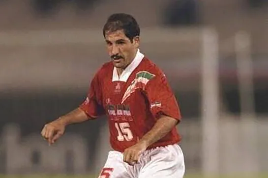 ببینید | استاد اسدی: حاضرم در جزیره آدمخوارها زندگی می‌کردم اما گل به خودی نمی‌زدم!