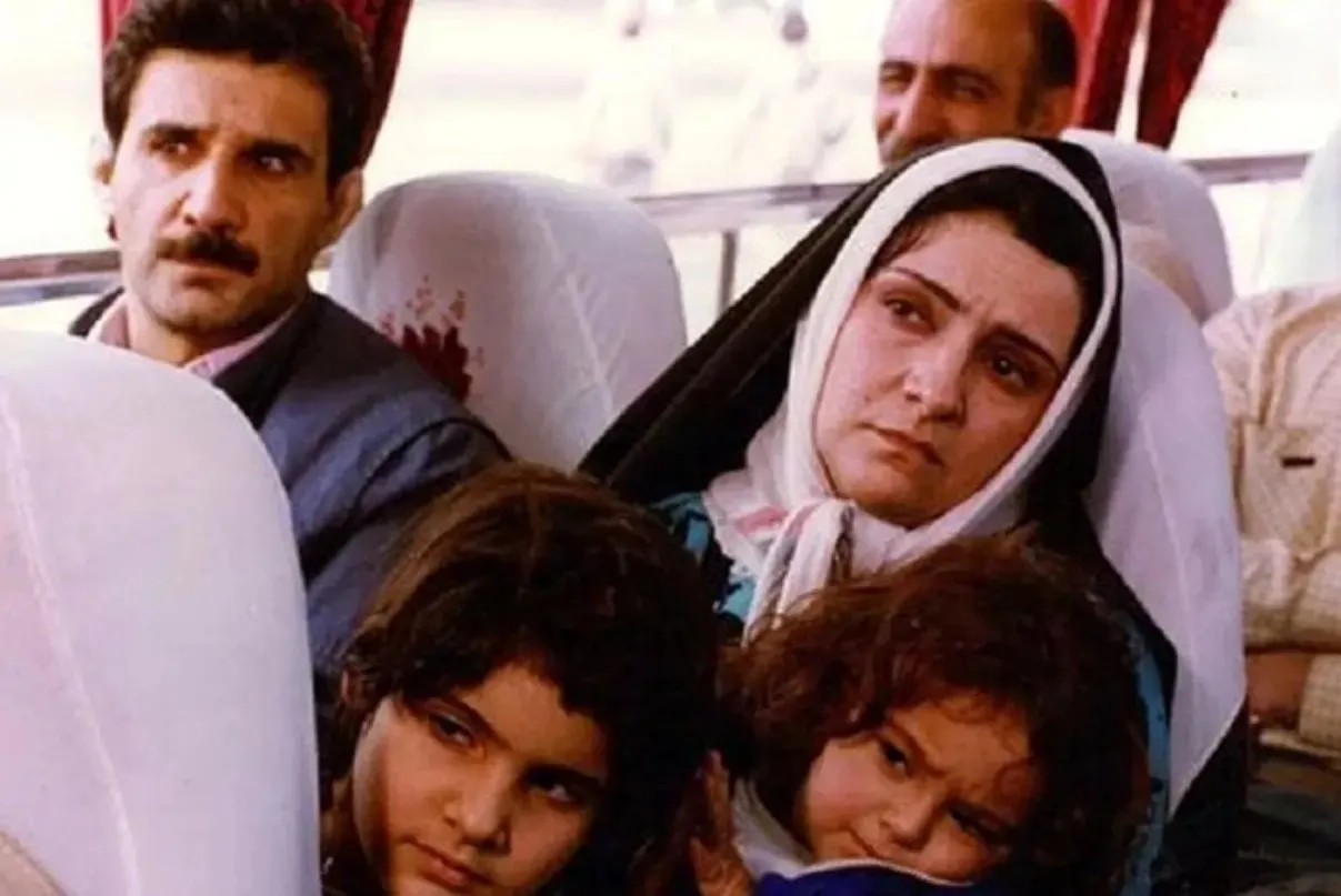 عکس قدیمی از گلاب آدینه