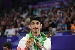 (ویدئو) آرین سلیمی قهرمان المپیک و جهان تکواندو ازدواج کرد؛ پدر آرین سلیمی: آرین هم برای ما خونه خرید و هم ماشین و نگذاشت یک ریال خرج کنیم