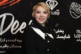 (عکسی) گریم عجیب و شوکه‌کننده صدف اسپهبدی در نمایش «شب»