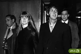 عکس | تونل زمان؛ زیارت، قلیان کشیدن و آش خوردن پل مک کارتنی خواننده گروه بیتلز  و نامزدش در تهران؛ سال ۱۳۴۷