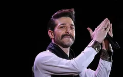 (عکس) تونل زمان؛ عیادت «رضا بهرام» از «حمید هیراد» در بیمارستان؛ ۶ ماه قبل