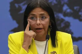 دلسی رودریگز (Delcy Rodríguez)، معاون نیکلاس مادورو و رئیس‌جمهور فعلی ونزوئلا کیست؟