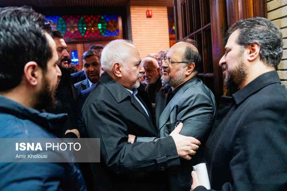 حضور حسن روحانی و محمد جواد ظریف در مراسم ختم مادر محمد شریعتمداری