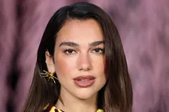 (عکس) استایل دوآ لیپا در هفته مد پاریس