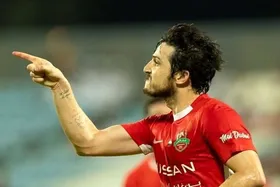 عکس | سردار آزمون به کمک مردم ایران آمد