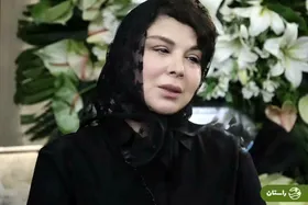 عکس | قاب تلخ شهره سلطانی از سنگ مزار خانواده‌اش