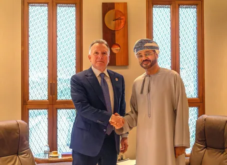 (عکس) ساعت مچی ویتکاف در مذاکرات عمان