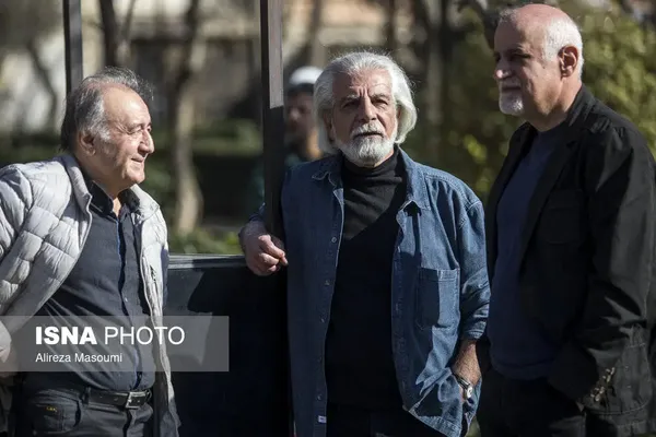 متن و حاشیه تشییع پیکر عنایت بخشی