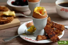 تخم مرغ عسلی برای سلامت خطرناک است؟ | شیوه درست تخم مرغ خوردن