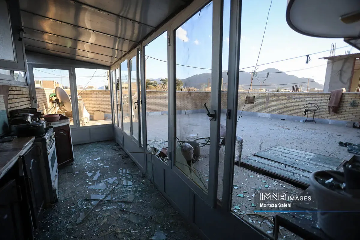 تصاویری از حملات هوایی به یک روستا