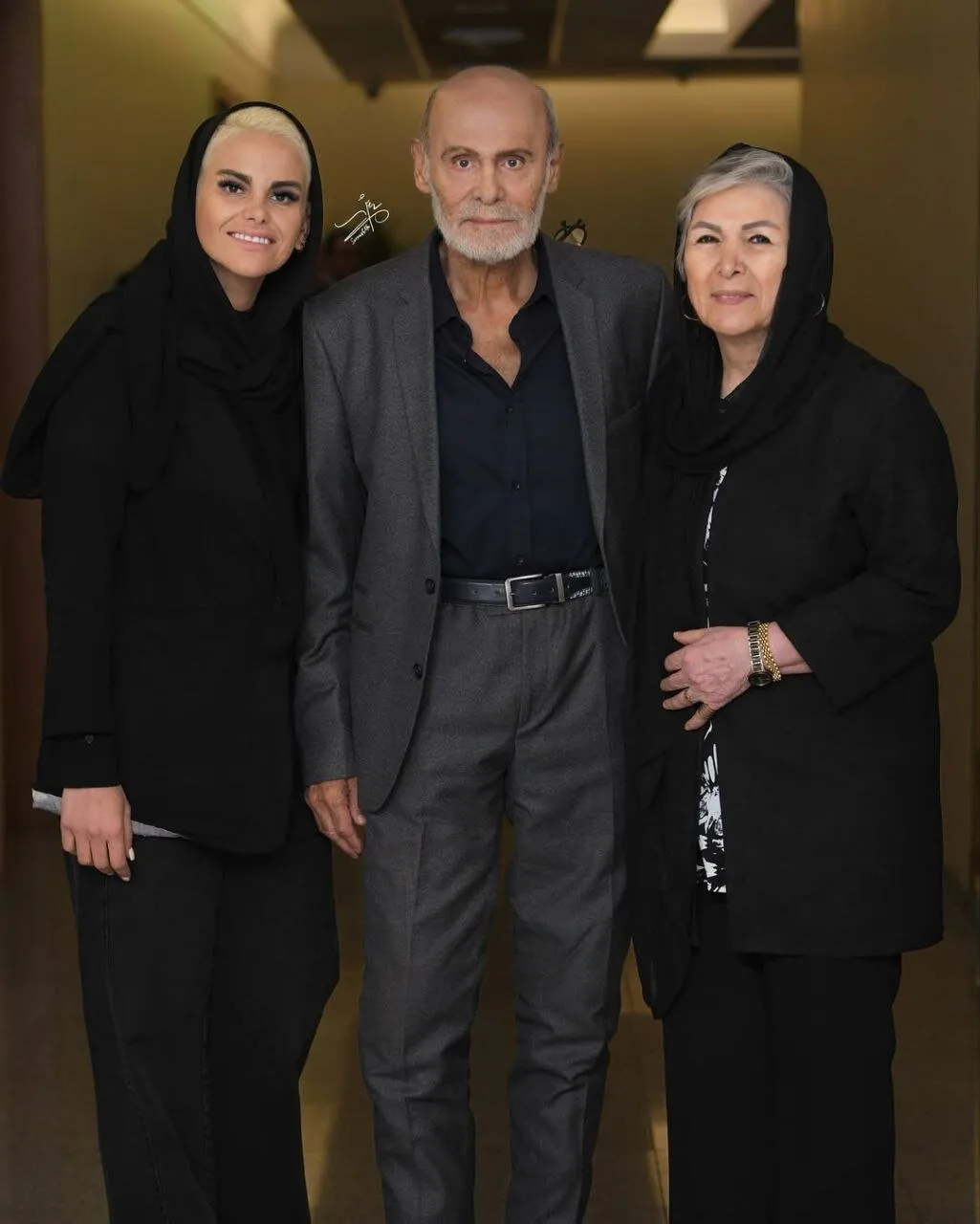جمشید هاشم پور و همسرش جمشید هاشم پور و همسرش