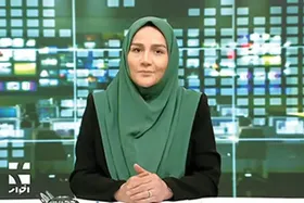 مجری زن بعد از آواز خواندن از صداوسیما کنار گذاشته شد