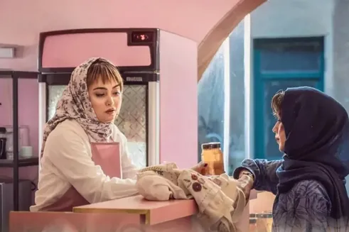 (عکس) ابوالفضل پورعرب با شکل و شمایلی متفاوت در راه فیلم فجر