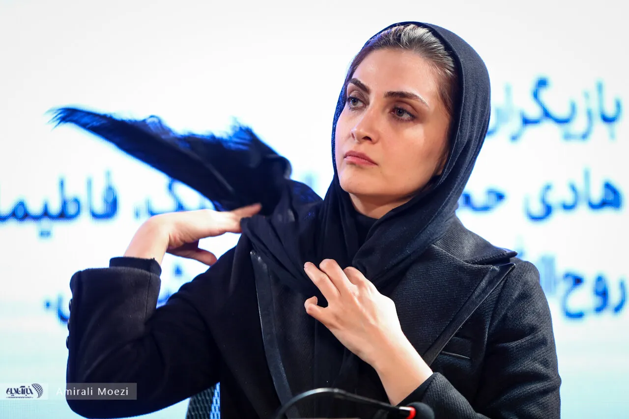 الناز ملک در نشست فیلم «خیابان جمهوری» در جشنواره فیلم فجر