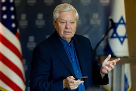 واکنش تند لیندسی گراهام به رهبری سید مجتبی خامنه‌ای