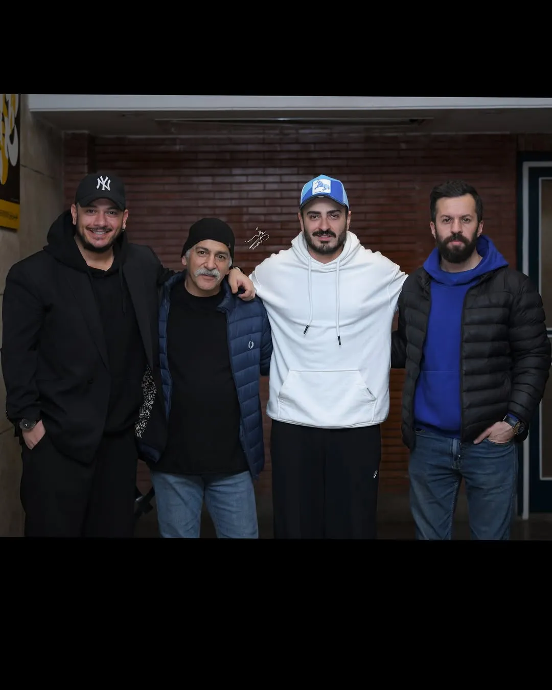 حضور هنرمندان در پشت صحنه نمایش کلکسیونر