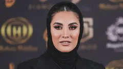 (تصاویر) منحصربه‌فردترین آرایش و استایل یک بازیگر زن در جشن حافظ؛ درخشش با استایل مونوکروم مشکی