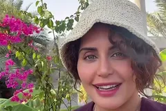 تصاویری از سفر الناز شاکردوست به جنوب با خواهرش