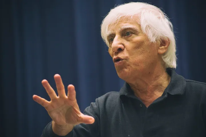 (ویدئو) یکی از آخرین حضور‌های بهرام بیضایی روی صحنه تئاتر تهران