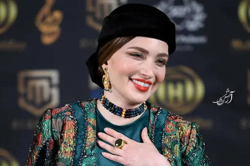 (عکس) استایل خاص بهنوش طباطبایی در جشن حافظ