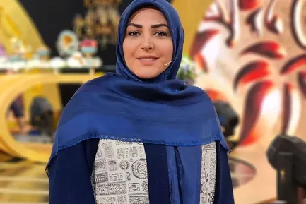 (ویدئو) ژست المیرا شریفی‌مقدم در کنار یک شتر