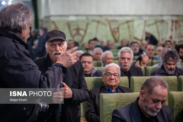 بازیگران پیشکسوت در مراسم یادبود عنایت بخشی