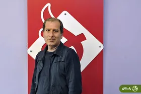 ویدئو | جاری شدن اشک رامین ناصرنصیر با شنیدن آواز یکی از دوستانش در برنامه ۱۰۰۱