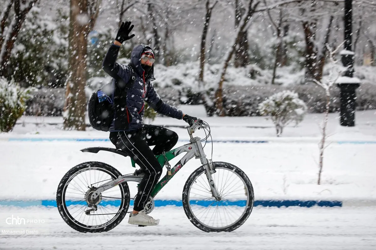 بارش برف اسفندی در اردبیل