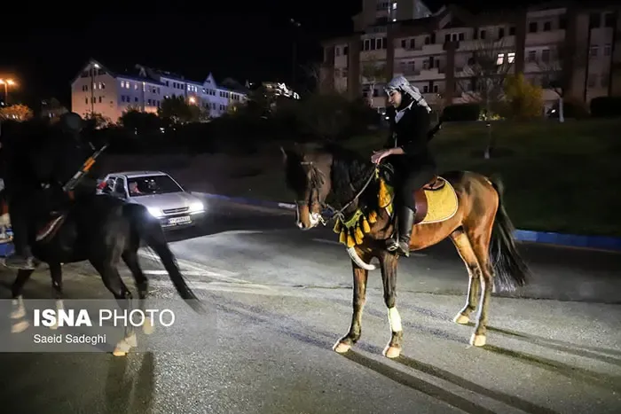 حضور دختر تبریزی با اسب در خیابان